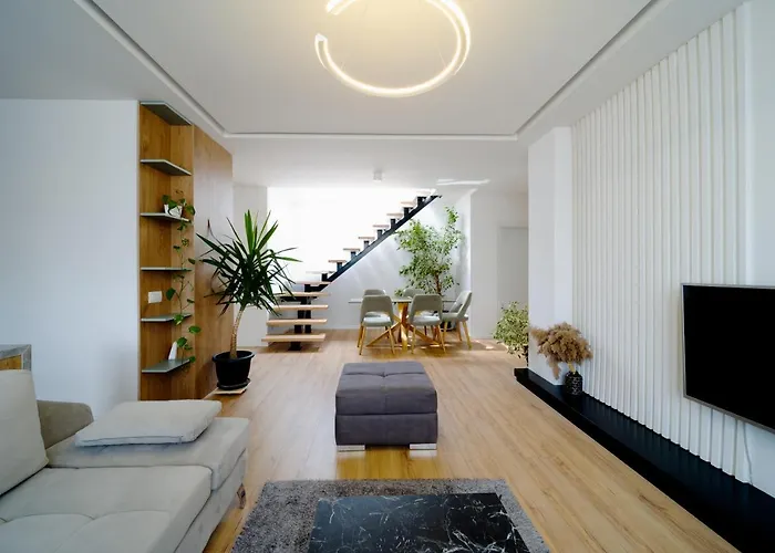 Square Luxury Penthouse Apartment