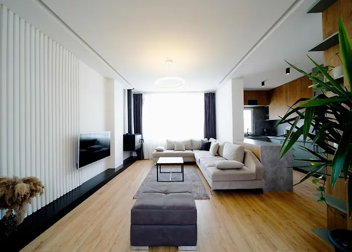 Square Luxury Penthouse Apartment