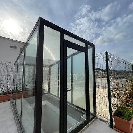 شقة Square Luxury Penthouse تيرانا