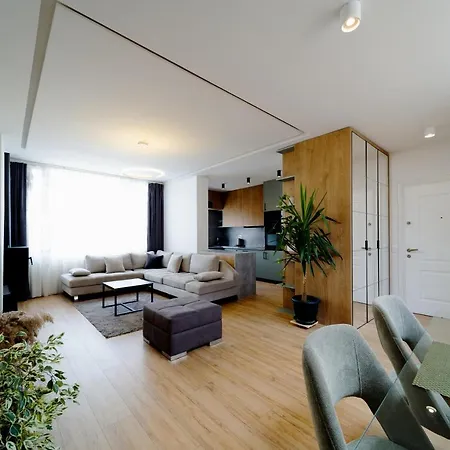 شقة Square Luxury Penthouse تيرانا