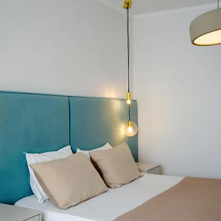 Square Luxury Penthouse شقة تيرانا