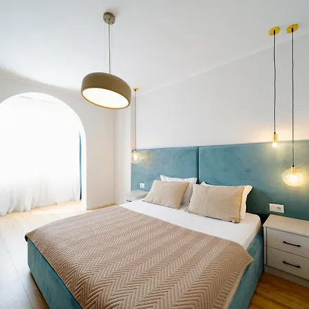 Square Luxury Penthouse