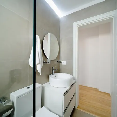 Square Luxury Penthouse شقة *